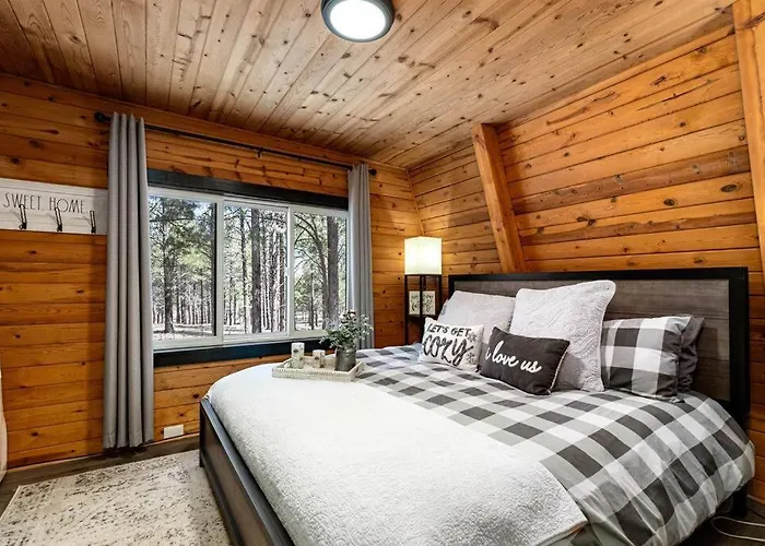 Grand Canyon Cabin! One Hour And 10 Minutes To The South Entrance!