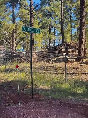 Grand Canyon Cabin! One Hour And 10 Minutes To The South Entrance! *