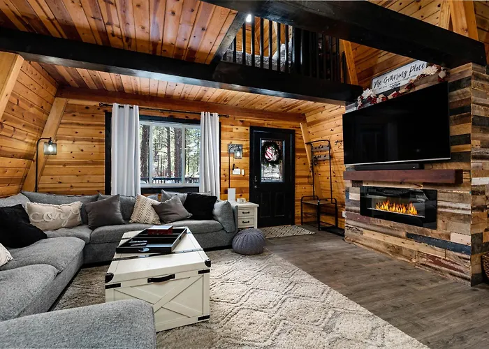 Grand Canyon Cabin! One Hour And 10 Minutes To The South Entrance! *