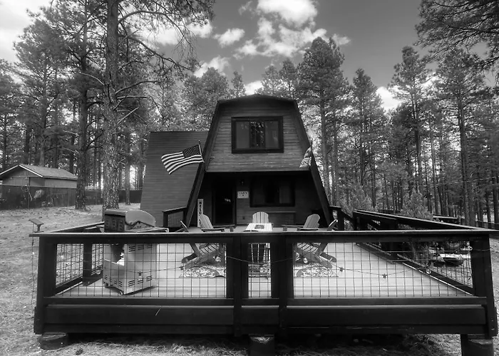Grand Canyon Cabin! One Hour And 10 Minutes To The South Entrance!